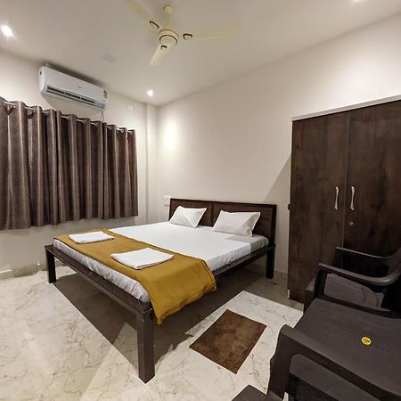 Hotel Madhusudan Executive Kolhapur Exterior photo